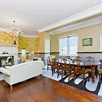 Luxury 3-Bedroom Apartment With Stunning Views At Ramsay Garden