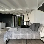 Lovely 1-Bed Apartment In Edinburgh