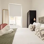 Spacious And Bright 2Bdr 2Ba Apartment