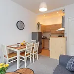 One Bedroom Apartment Just A 10 Min Walk From City Center!