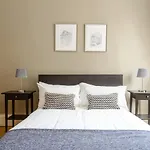 2 Bed Old Town Apartment - Next To Castle