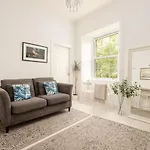 The Tollcross Apartment - Modern & Bright 1Br