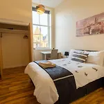 New 2 Bed Apartment With Stunning Views Of Arthur Seat Mountain