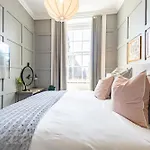 No. 1 Apartments- George IV Bridge