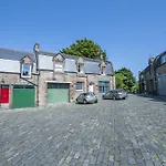 Belford Mews Apartment