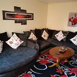 Edinburgh City Deluxe Apartment