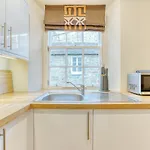 The Gloucester Lane Residence