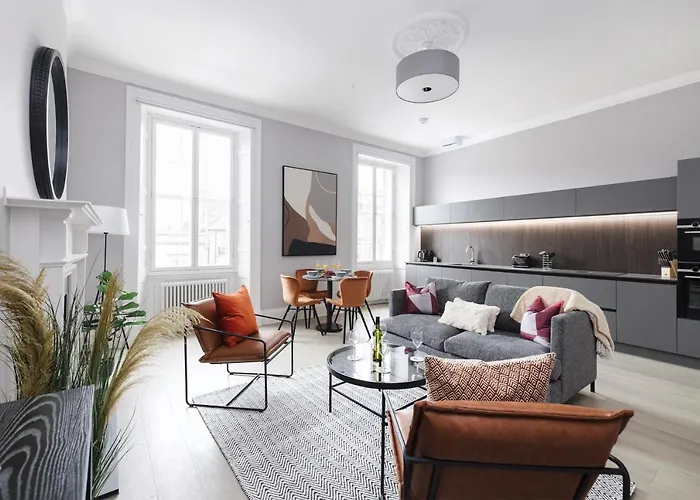 Joivy Luxurious Apt On Notable George Street