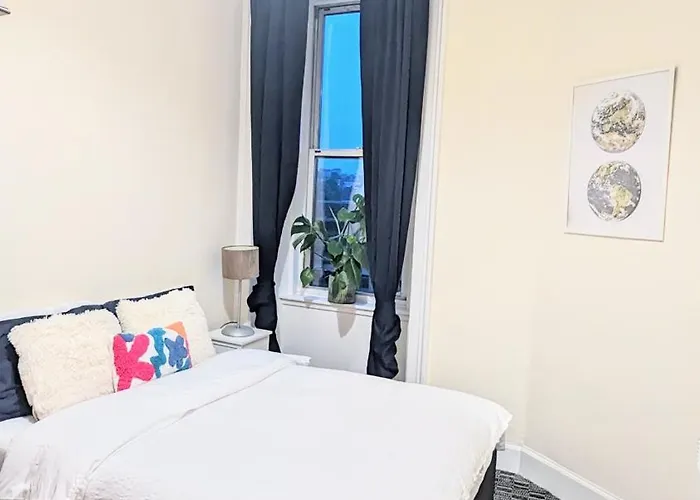 Family And Friends Room Haymarket Edinburgh City Centre