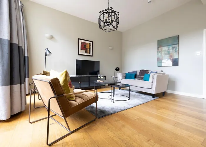 Royal Mile Apartments By Joivy