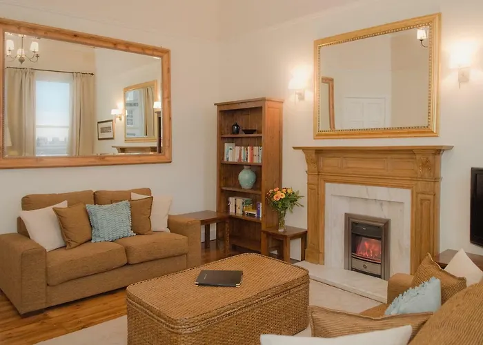 The Lynedoch Place Residence