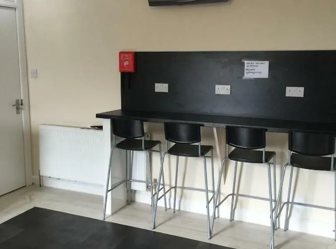 Edinburgh West Side Hostel