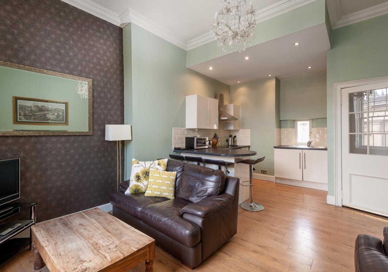 Apartment Bank St Royal Mile Edinburgh