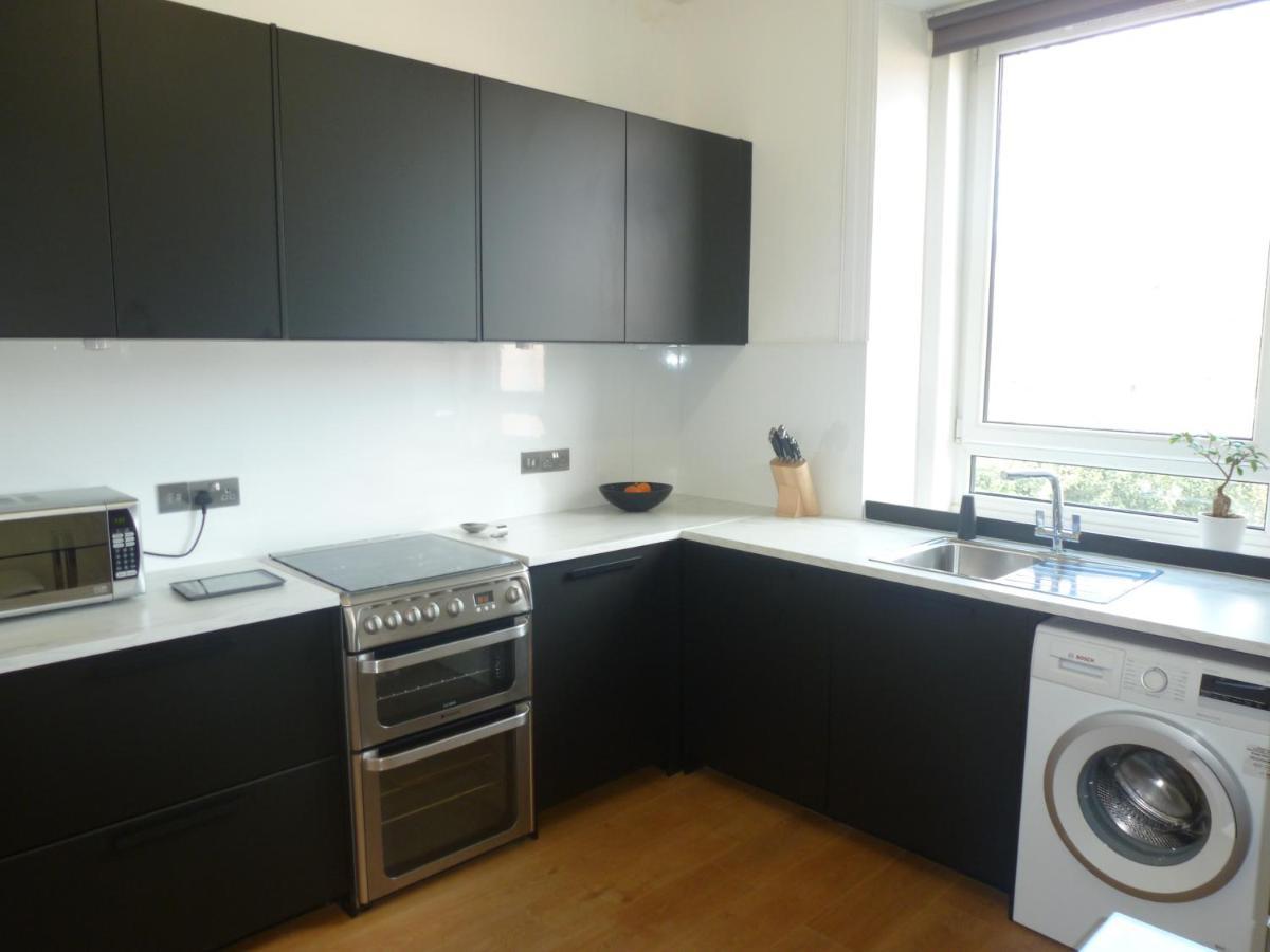 Bed & Breakfast Next Door To Holyrood Palace And Arthur's Seat *