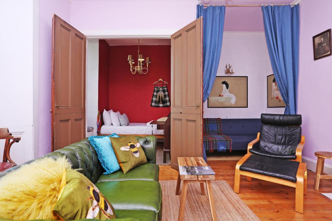 Apartment Joivy Iconic Colorful On The Royal Mile Edinburgh