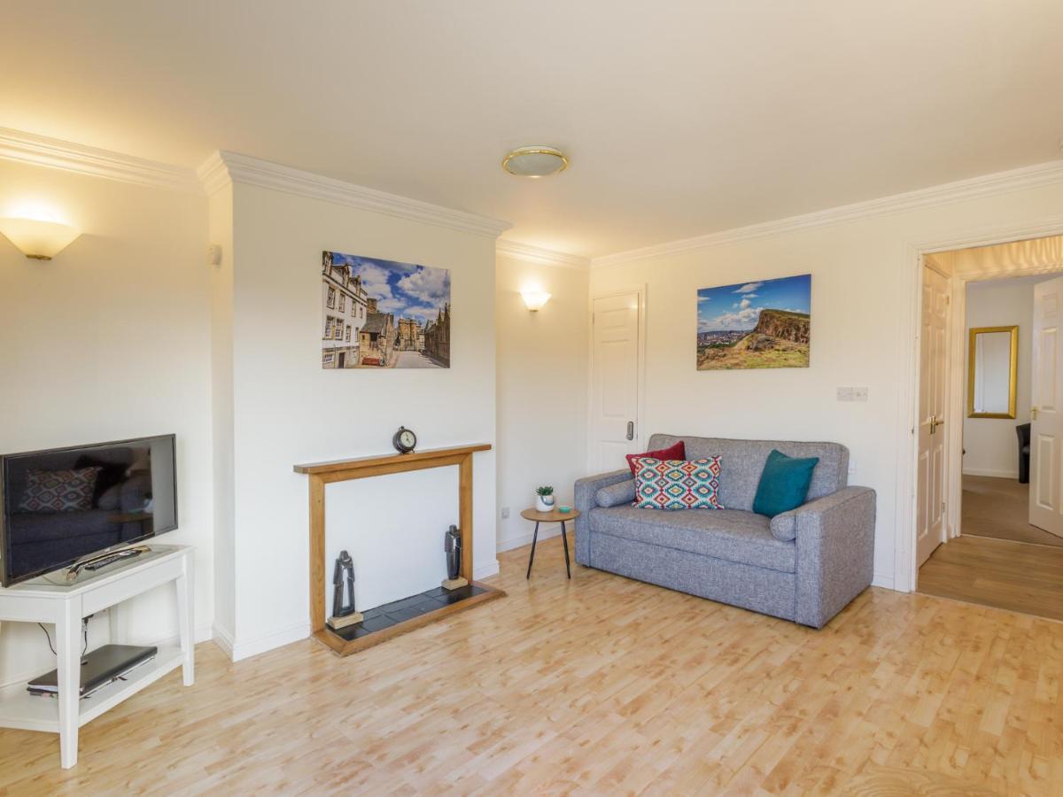 Pleasance Apartment *