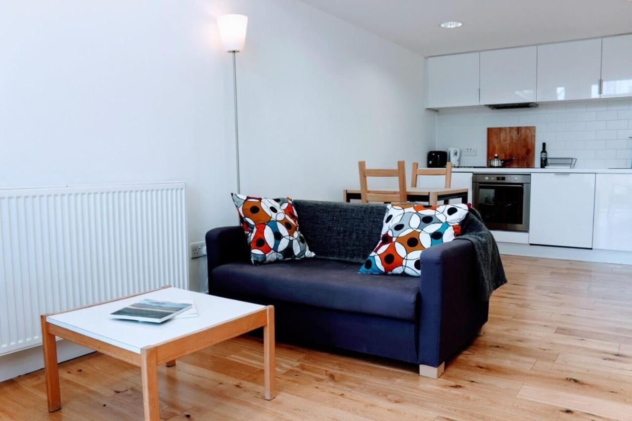 Fantastic Unique Sculpture Studio Apartment *