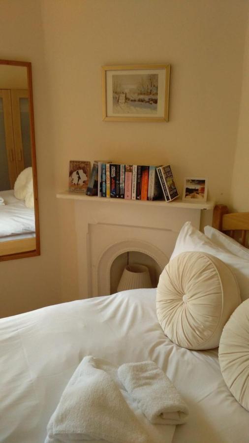1 Bedroom On Charming St Stephen Street Apartment *