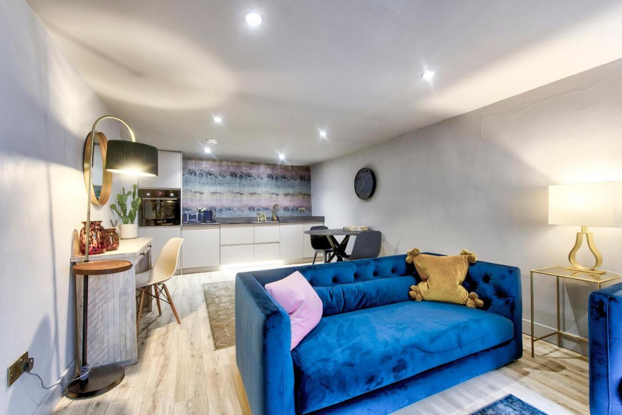 Scotland St - Stylish In Famous Edinburgh's New Town