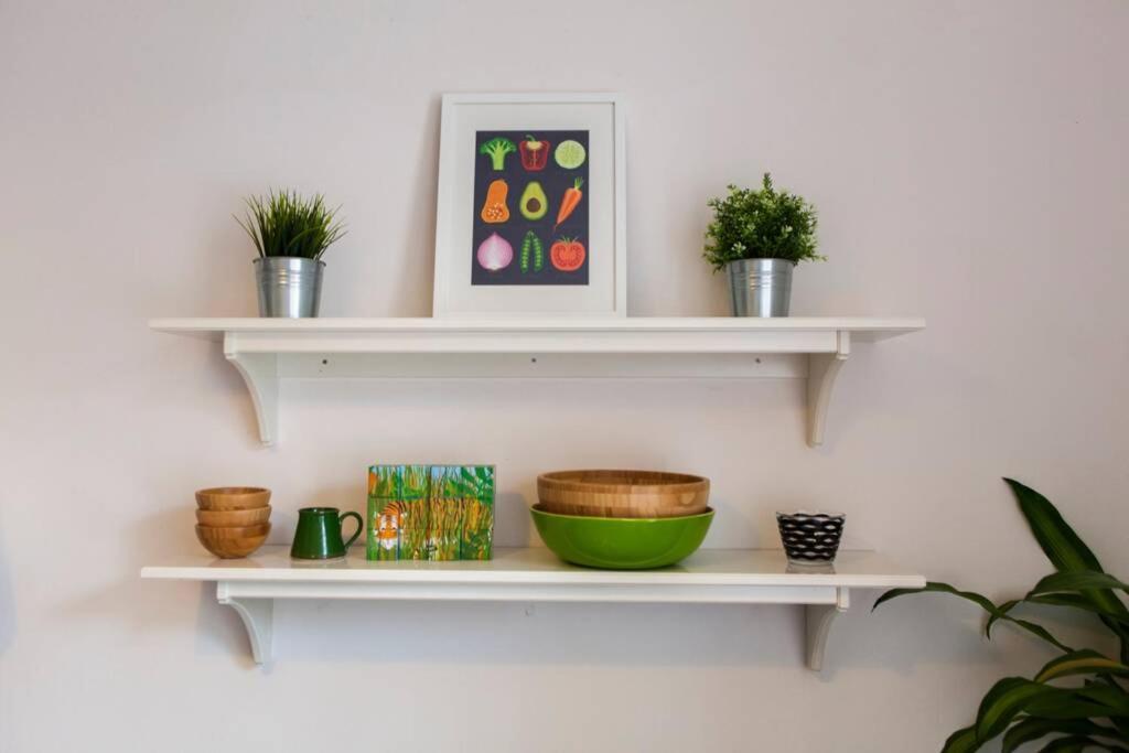 Cosy Flat Next To Cool Neighbourhood *