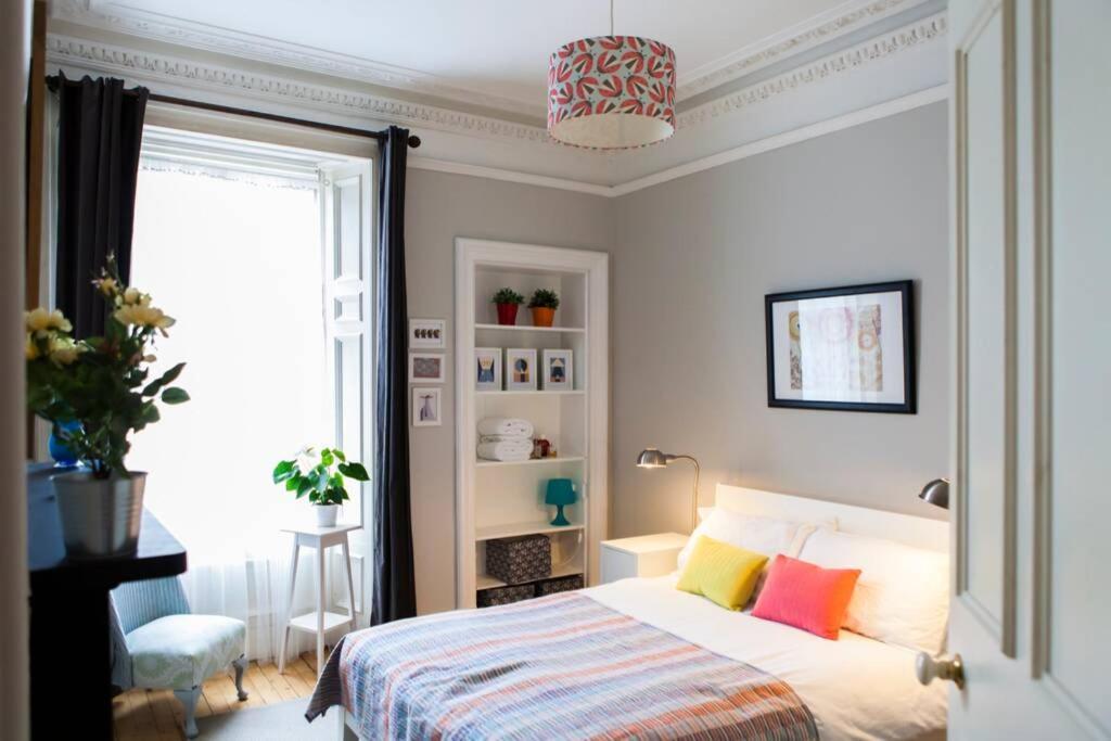 Cosy Flat Next To Cool Neighbourhood Apartment EDI