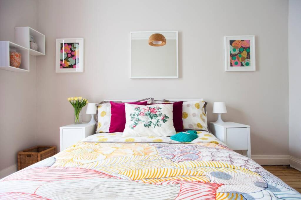 Cosy Flat Next To Cool Neighbourhood Apartment