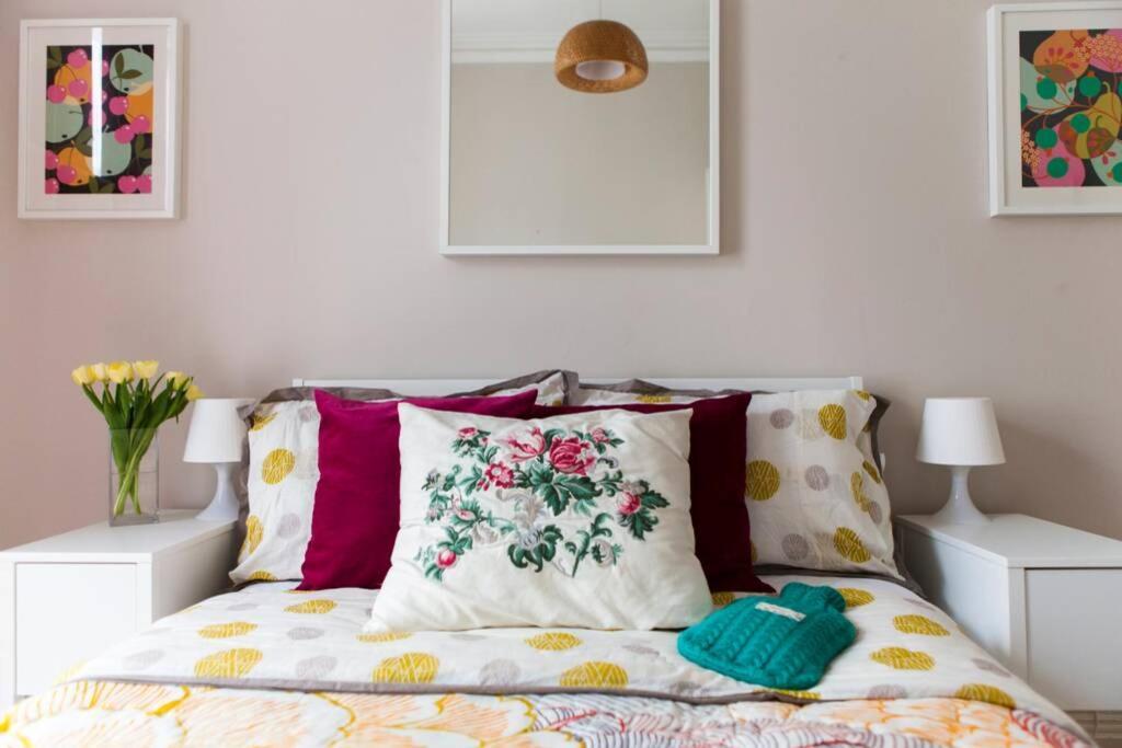 Cosy Flat Next To Cool Neighbourhood