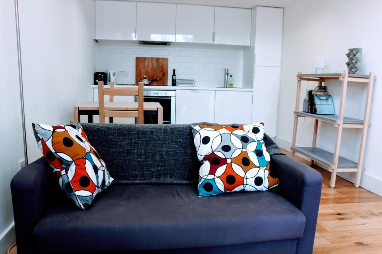 Fantastic Unique Sculpture Studio Apartment Edinburgh