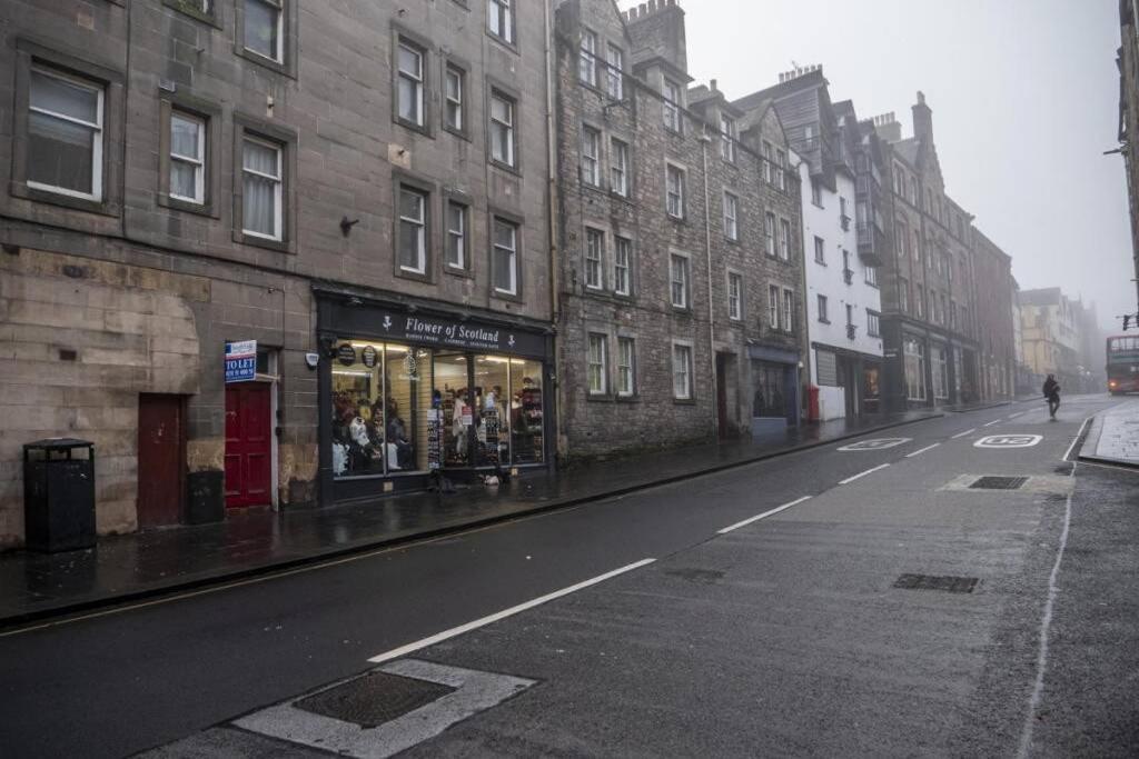 The Perfect On Royal Mile Apartment