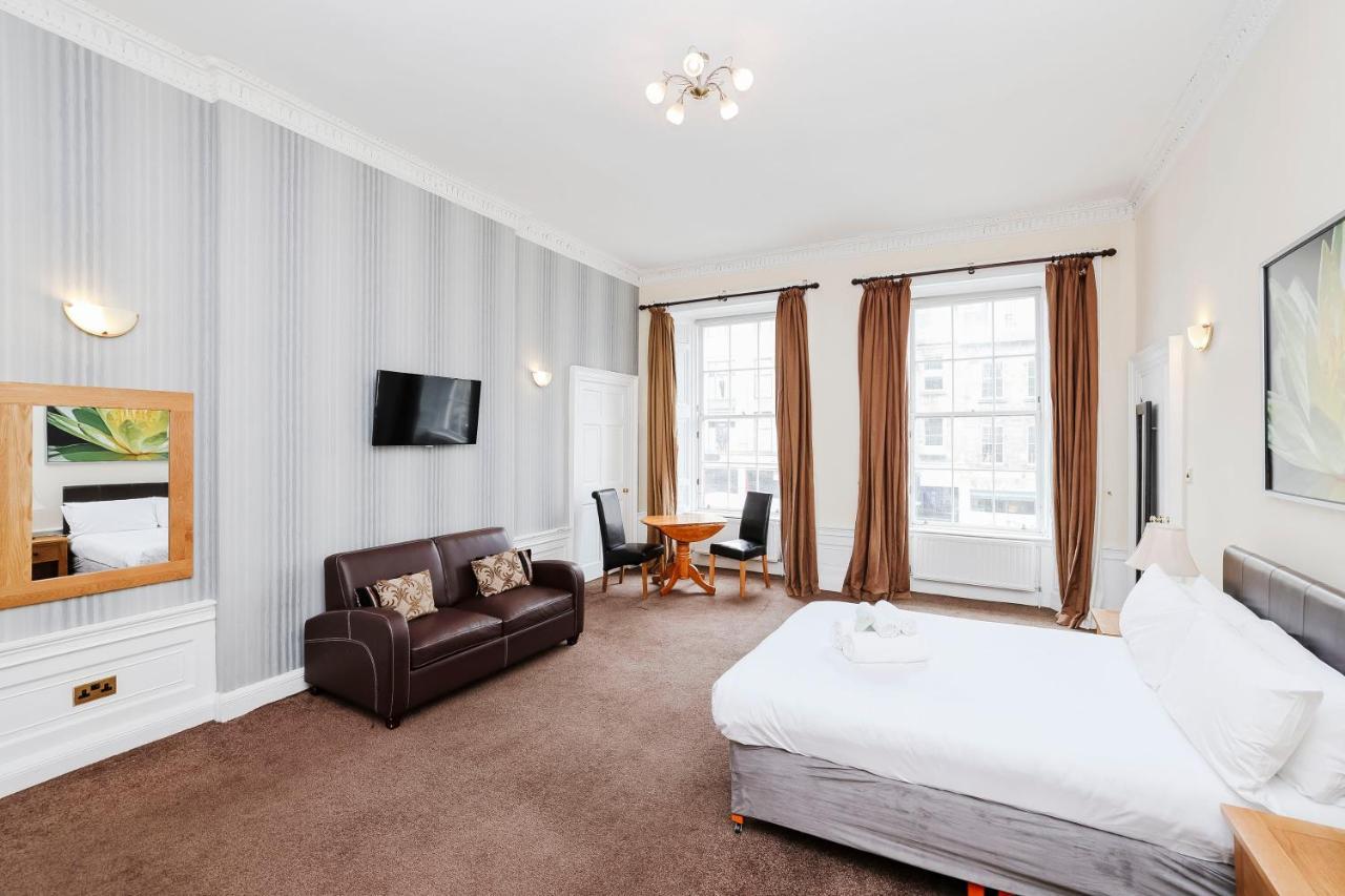 Guest house Castle Street 3*