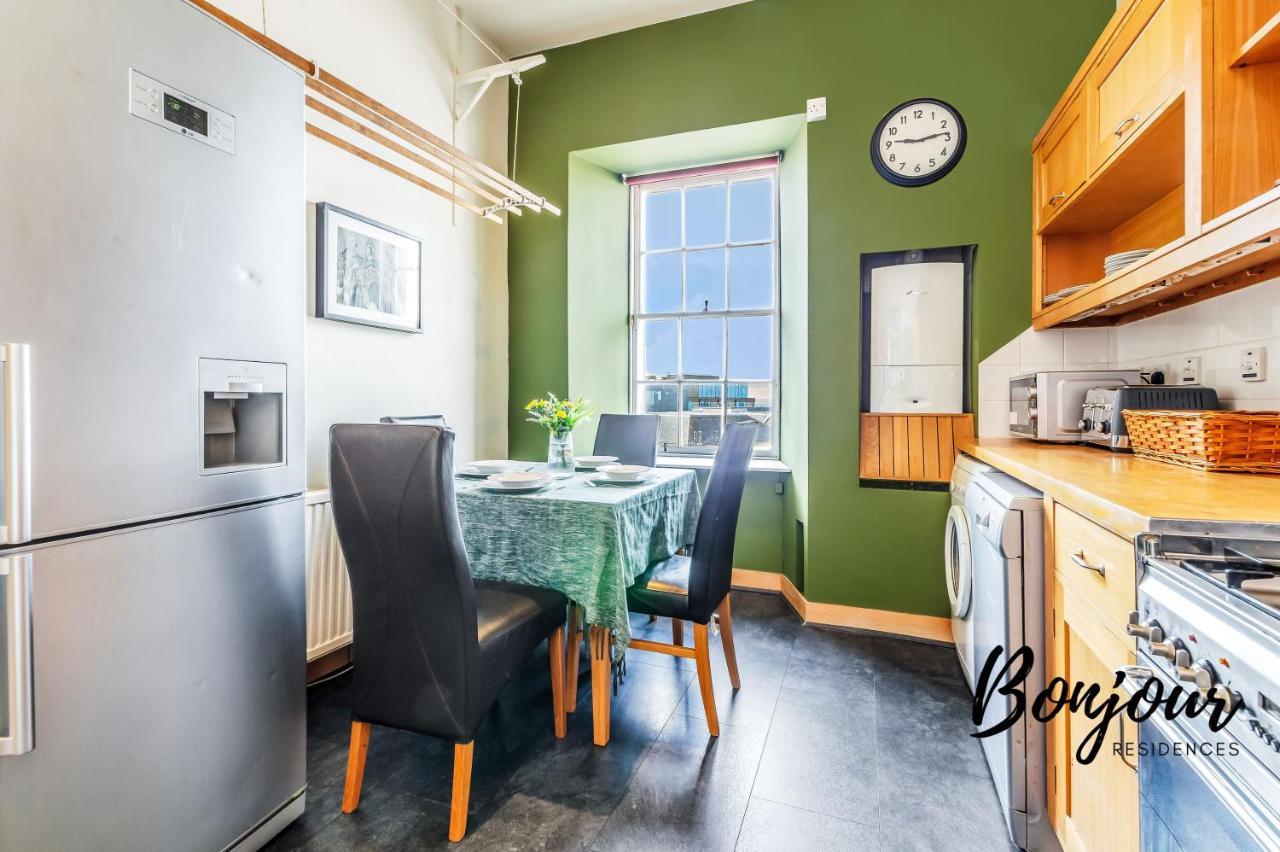 New Town 3br-1ba, St. James Centre - Free Parking By Bonjour Residences * EDI