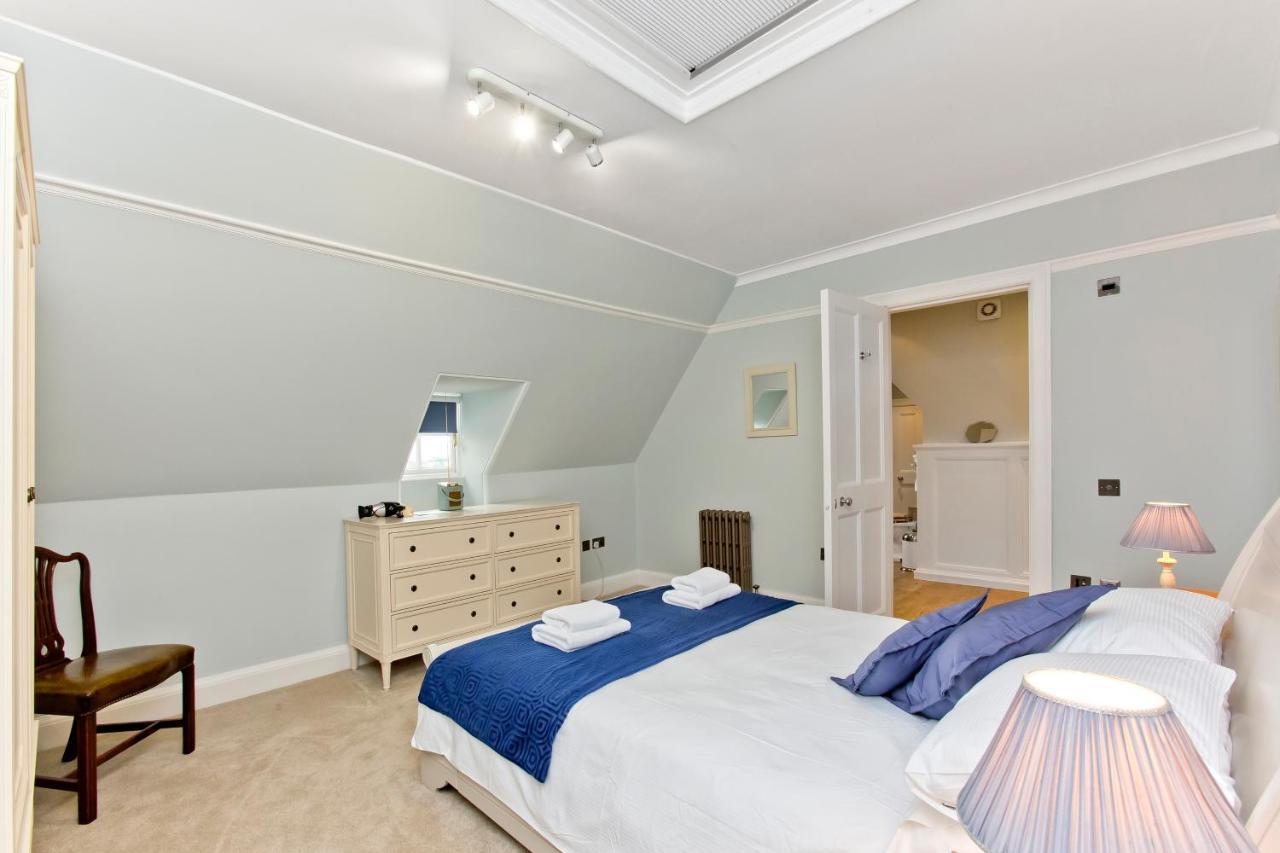 Luxury 3-bedroom With Stunning Views At Ramsay Garden Apartment