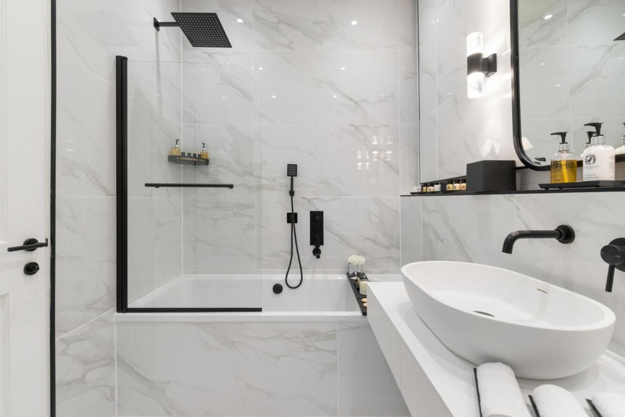 Apartment Luxury Georgian Retreat - Hot Tub - Patio