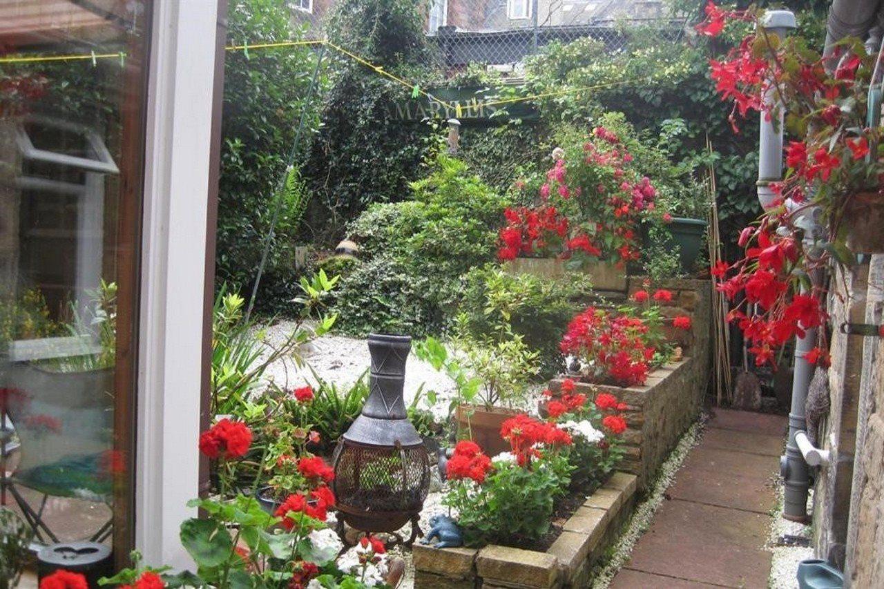 Amaryllis Guest house