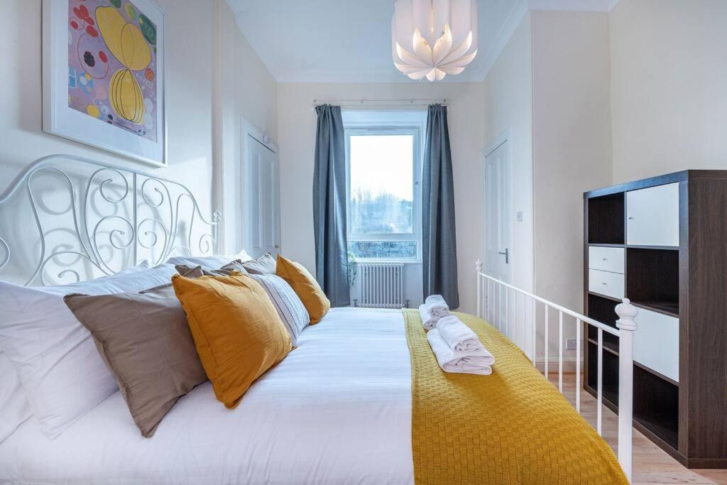 Brunton Gardens, Montgomery Street Apartment Edinburgh