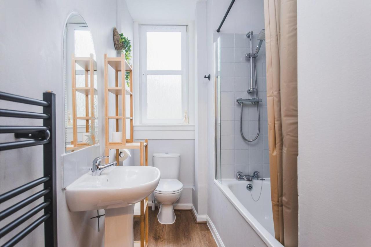 New Sleek 1bd Centre * Edinburgh