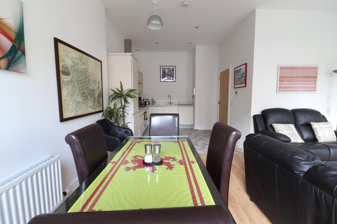 Apartment Modern 2bed 2bath Flat Near Princes Street *