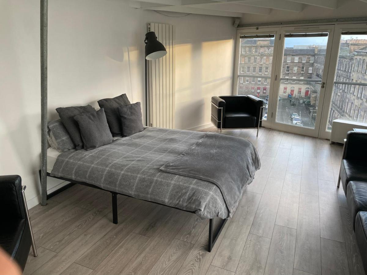 Apartment Lovely 1-bed In Edinburgh