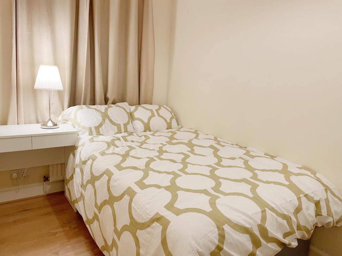 Mayfield Apartment *