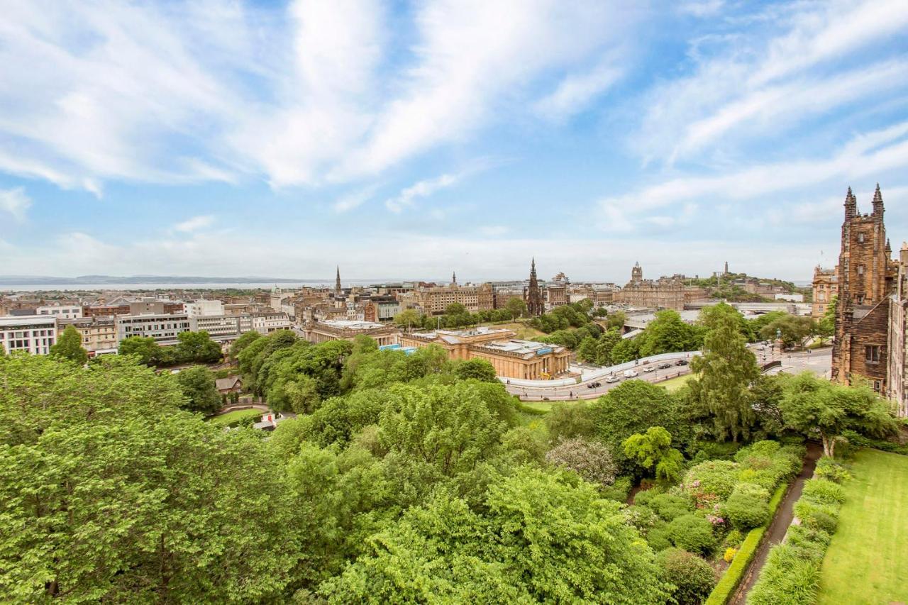 Apartment Luxury 3-bedroom With Stunning Views At Ramsay Garden EDI