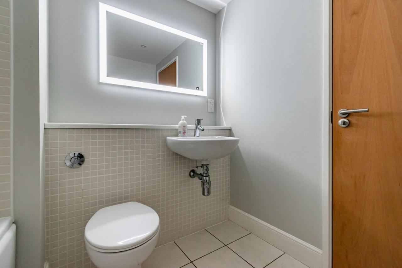 Amazing - Cables Wynd Near The Shore - Free Parking * EDI