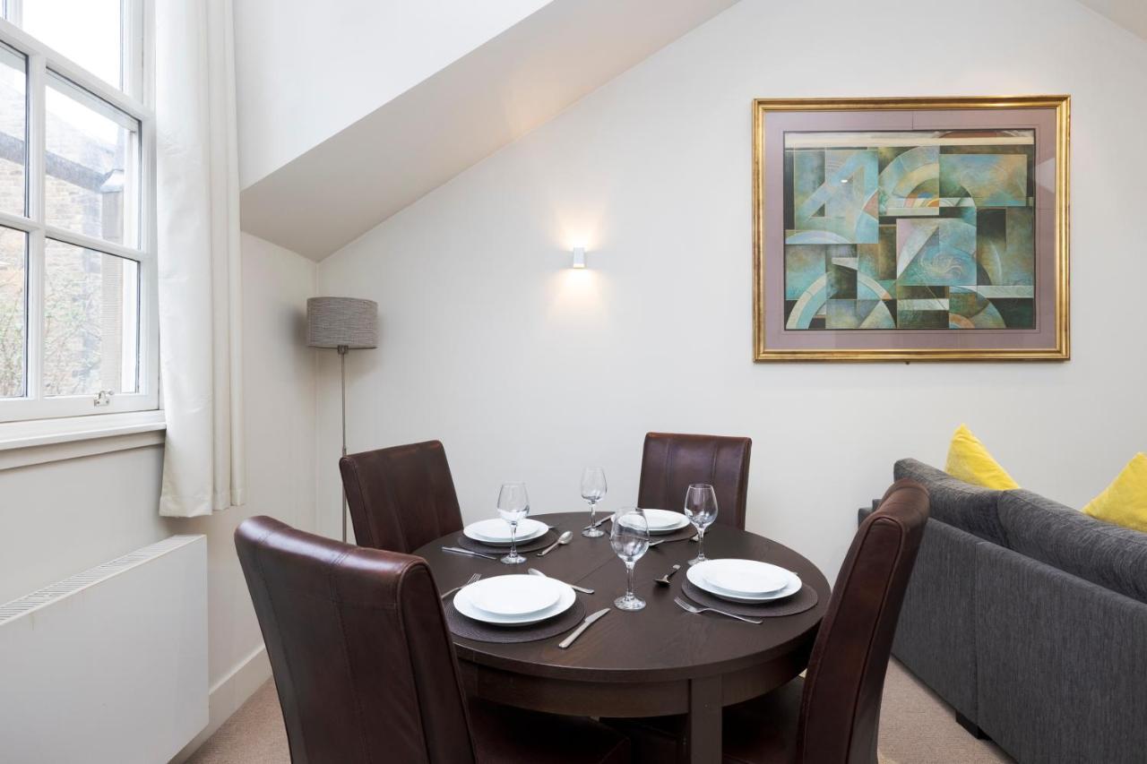 Joivy Contemporary And Vibrant 1br Flat Near Princes Street Apartment
