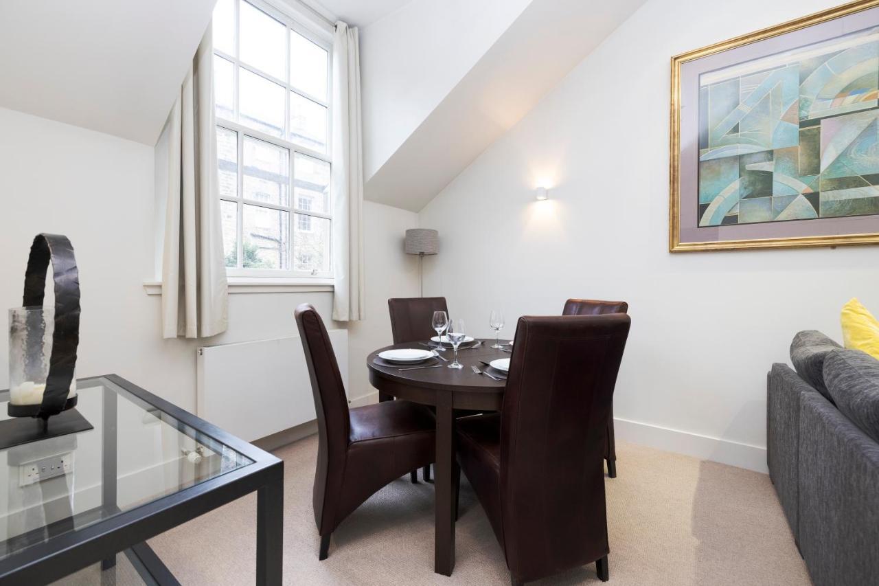 Joivy Contemporary And Vibrant 1br Flat Near Princes Street Edinburgh
