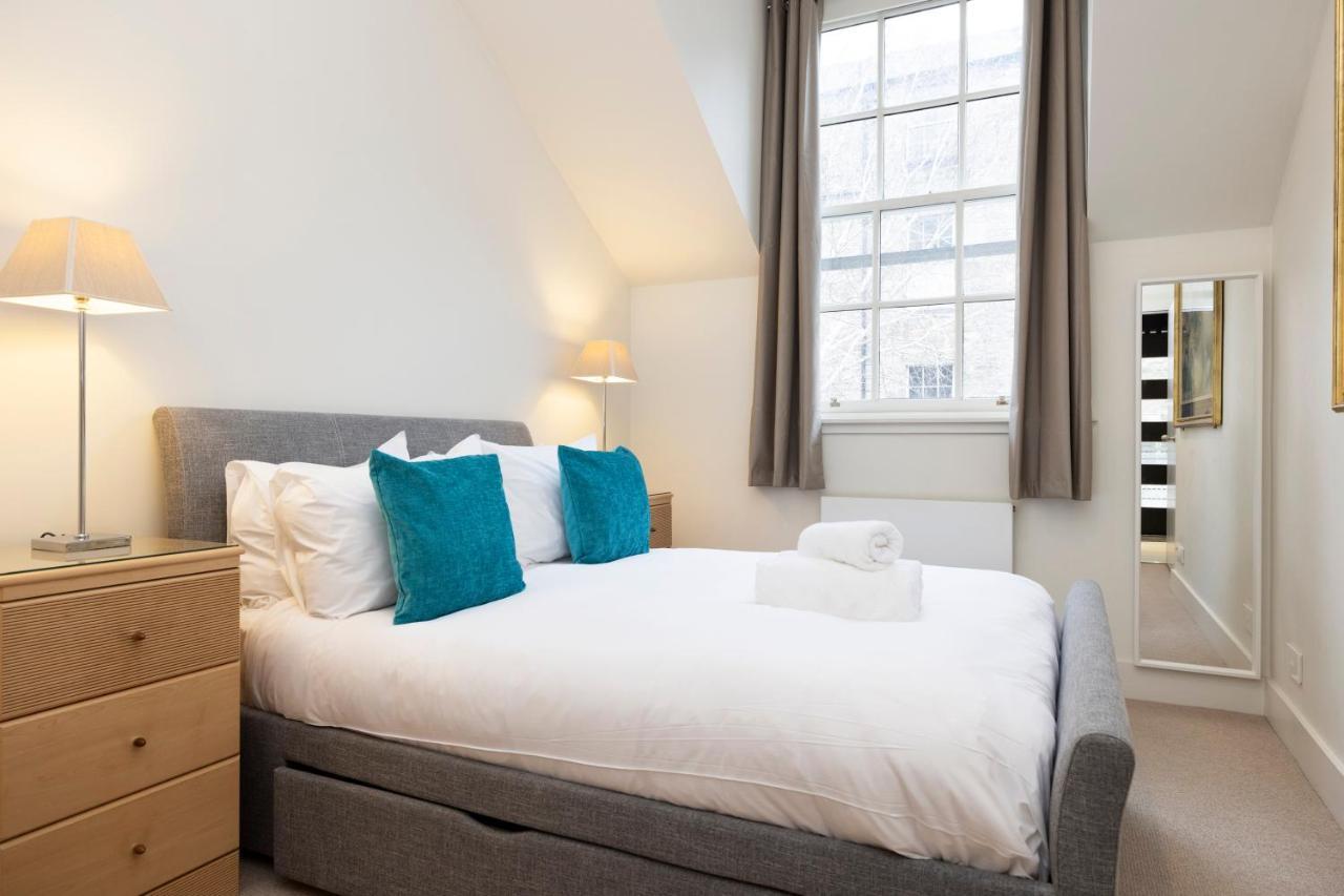 Joivy Contemporary And Vibrant 1br Flat Near Princes Street Apartment *