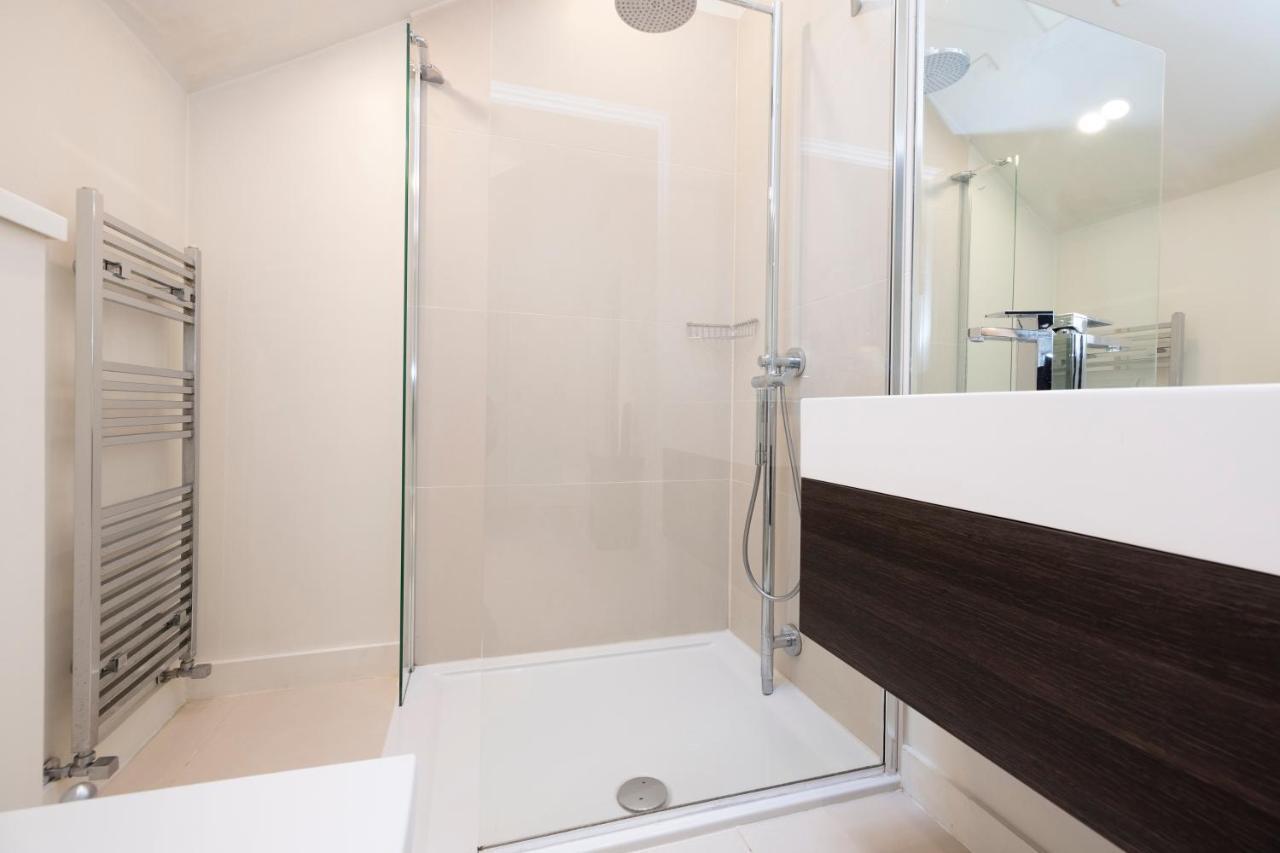 Apartment Joivy Contemporary And Vibrant 1br Flat Near Princes Street Edinburgh