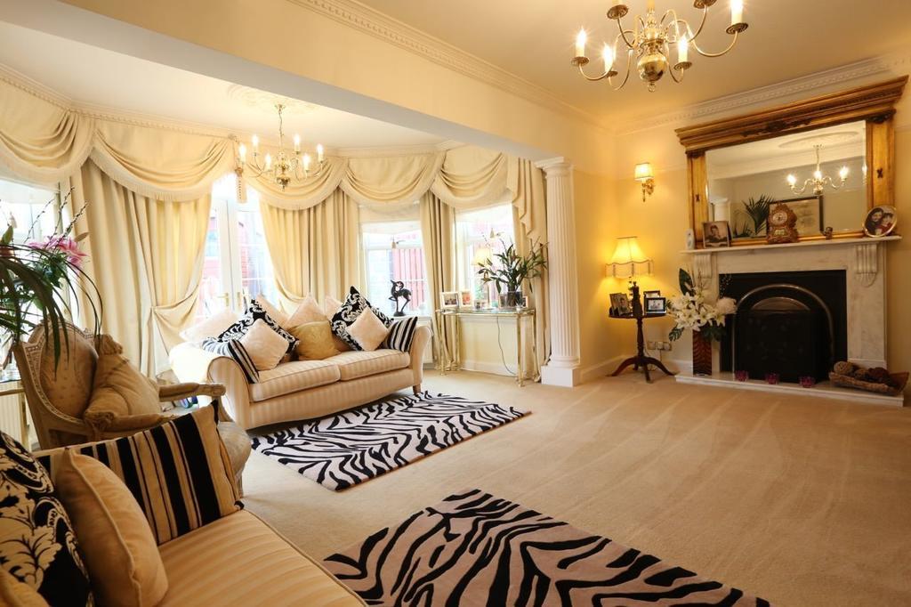 Aaran 4* Edinburgh