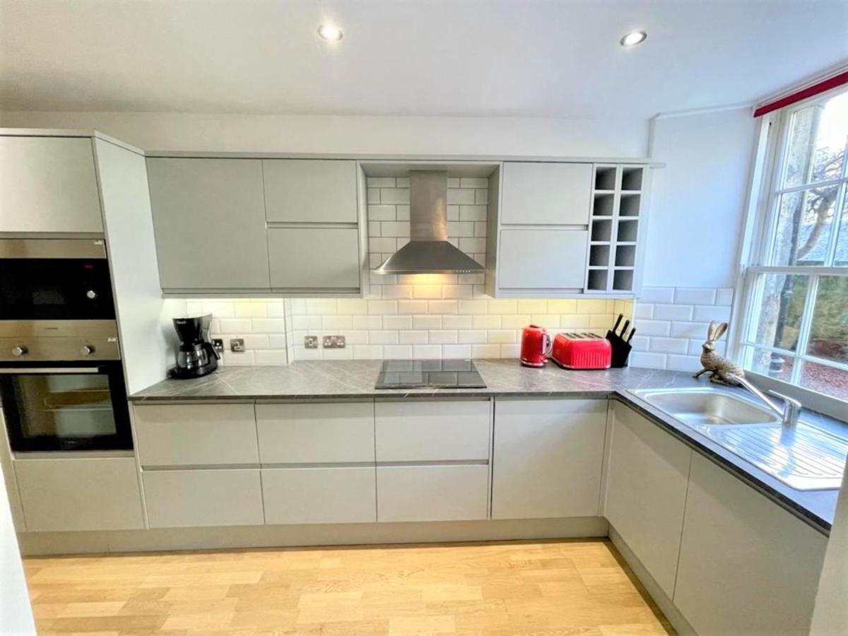 Elite 3 Bed New Town With Private Walled Garden *