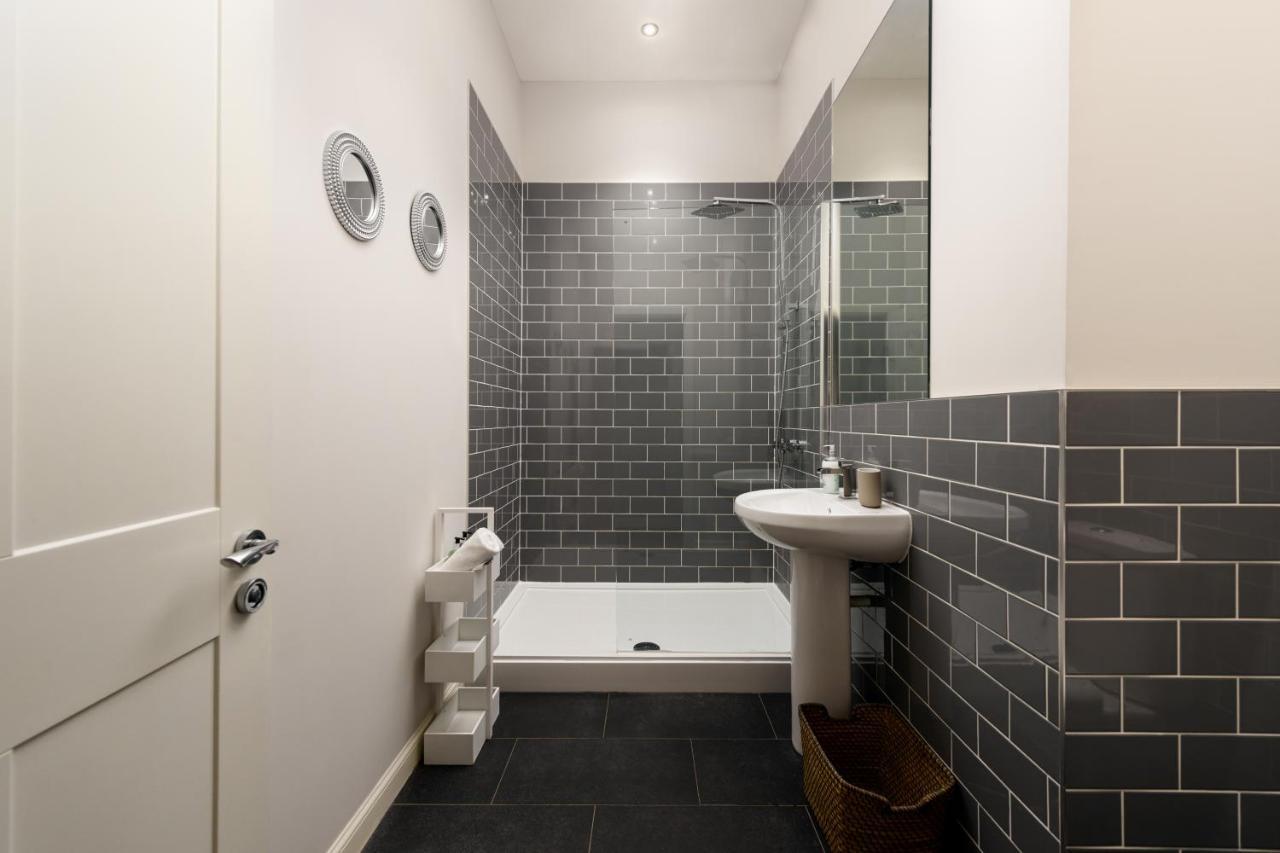 Apartment Spacious And Bright 2Bdr 2Ba Apartment Edinburgh