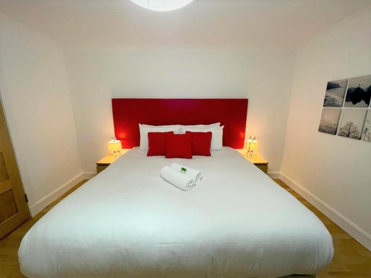 Elite 3 Bed New Town With Private Walled Garden Apartment Edinburgh