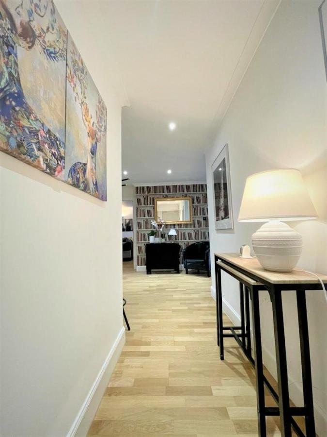 Elite 3 Bed New Town With Private Walled Garden